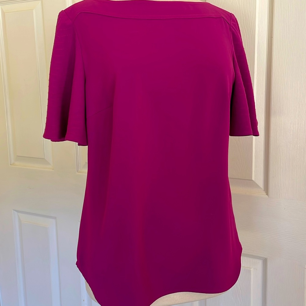 Trina Turk Ladies Short Sleeve Top in Magenta shade - size M
